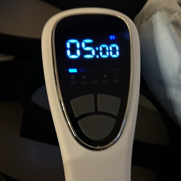 NEW Red Light Device for Relief Infrared Light with LED Display (open box) - Picture 3 of 9